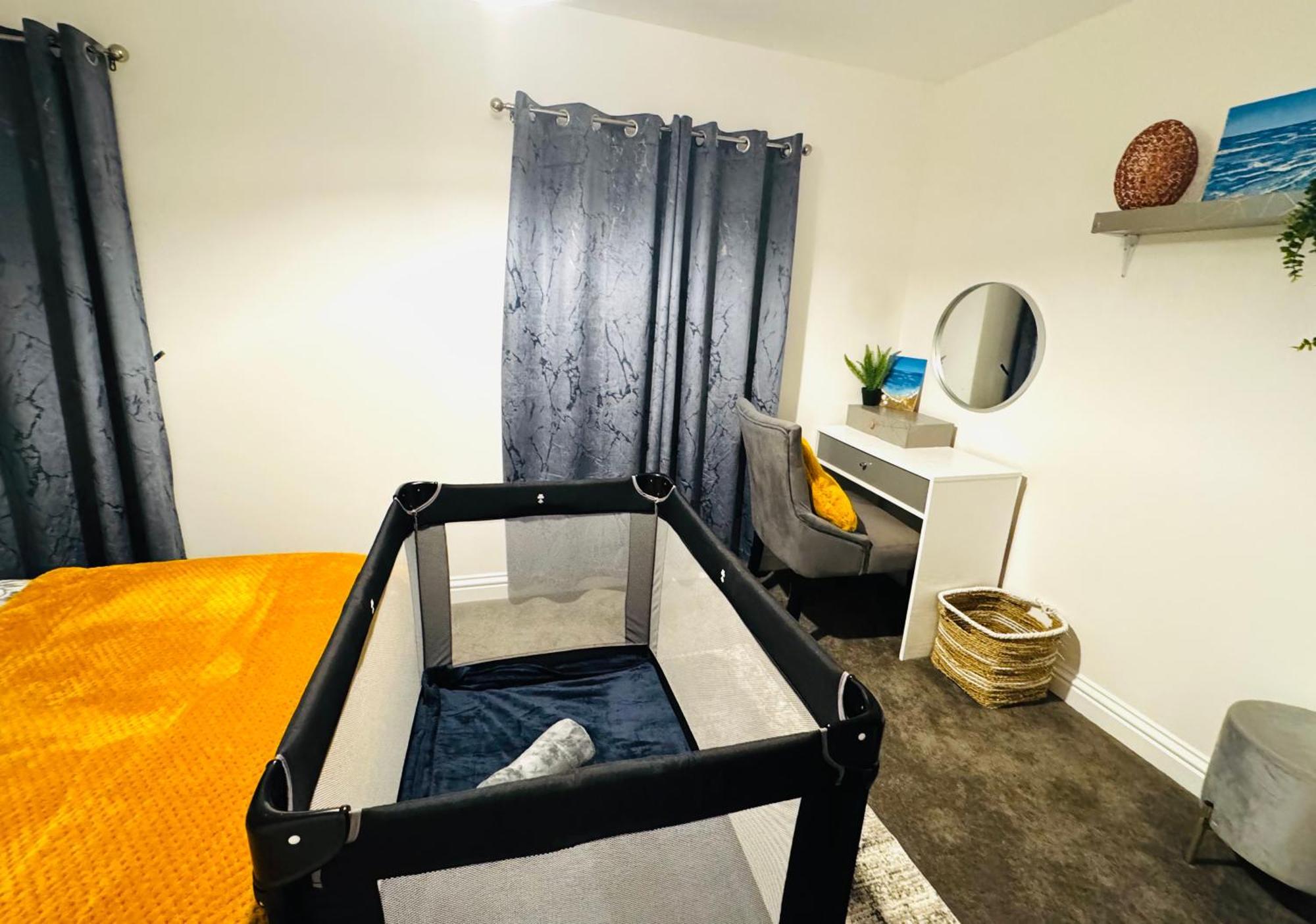 Apartment Link Perfect For Concert Goers, Football Fans And Contractors, Closer To Centre, Everton, Grounds *